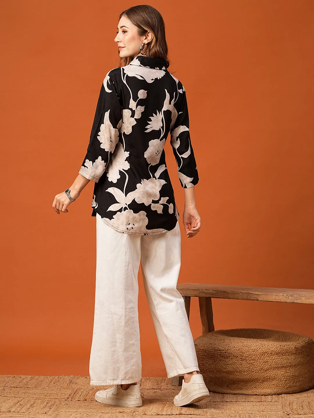 Abstract Floral Printed Straight Fit Kurti - Black