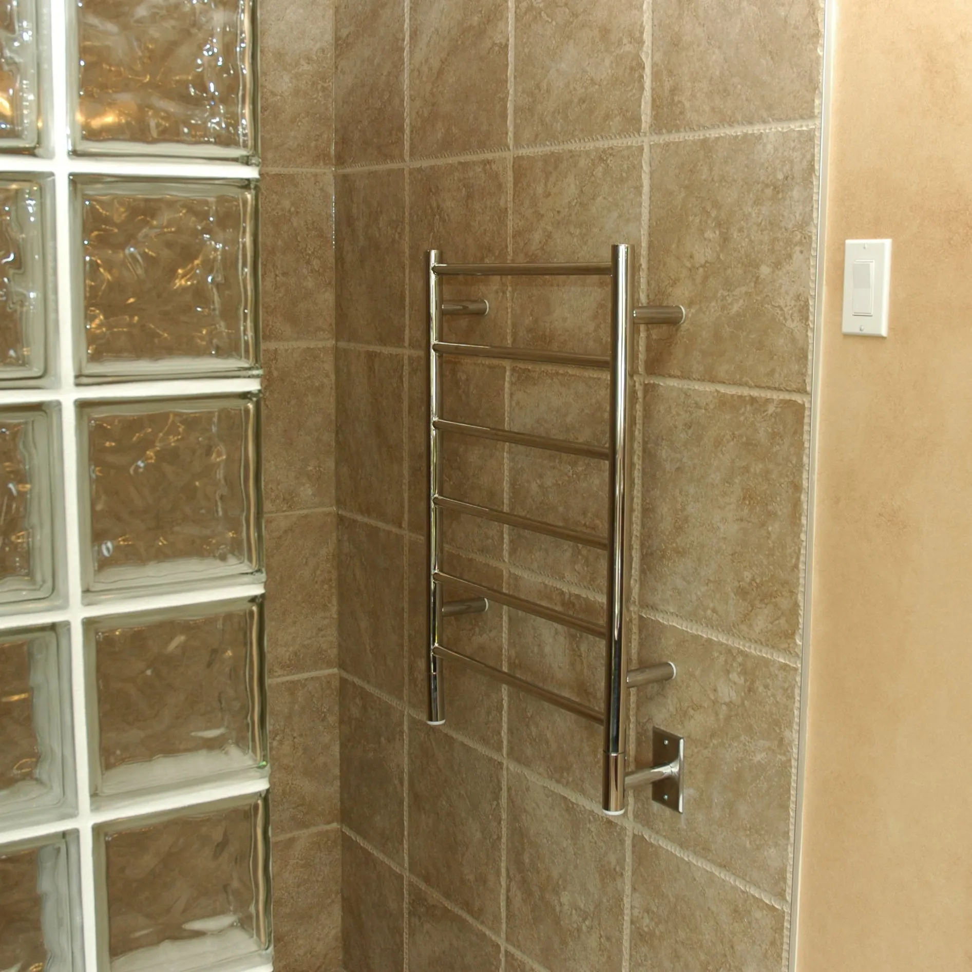 Amba JSP Jeeves Model J Straight 6 Bar Hardwired Drying Rack in Polished