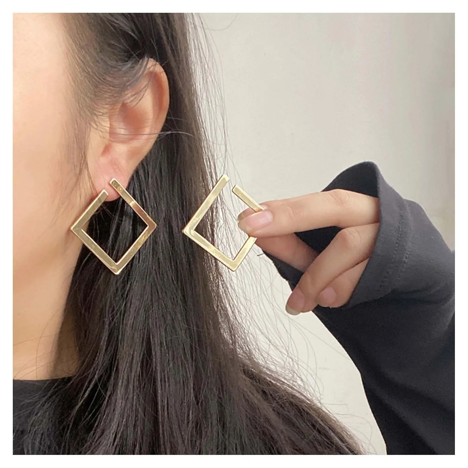Andelaisi Boho Hollow Square Stud Earrings Vintage Metal Square Earrings Gold Square Geometric Earrings Personalized Square Dangle Earrings Jewelry for Women