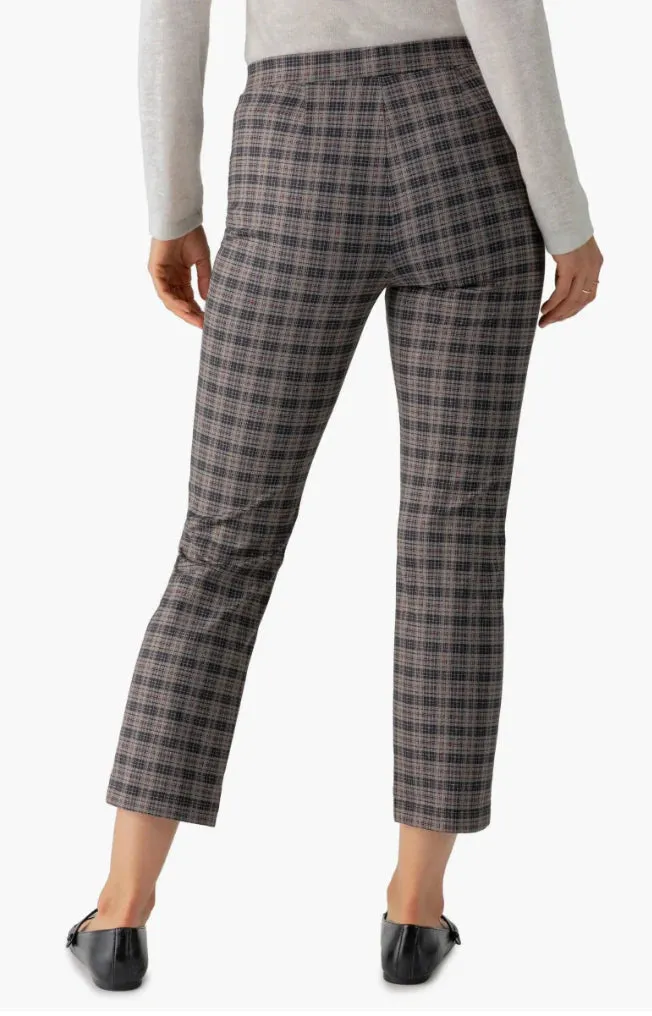 Carnaby Kick Crop Shadow Navy Plaid