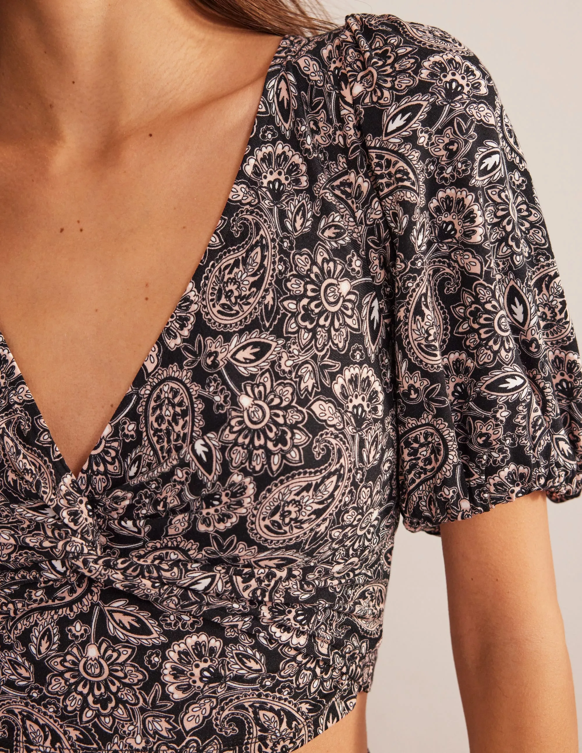 Cropped Twist Detail Top-Black, Paisley Terrace