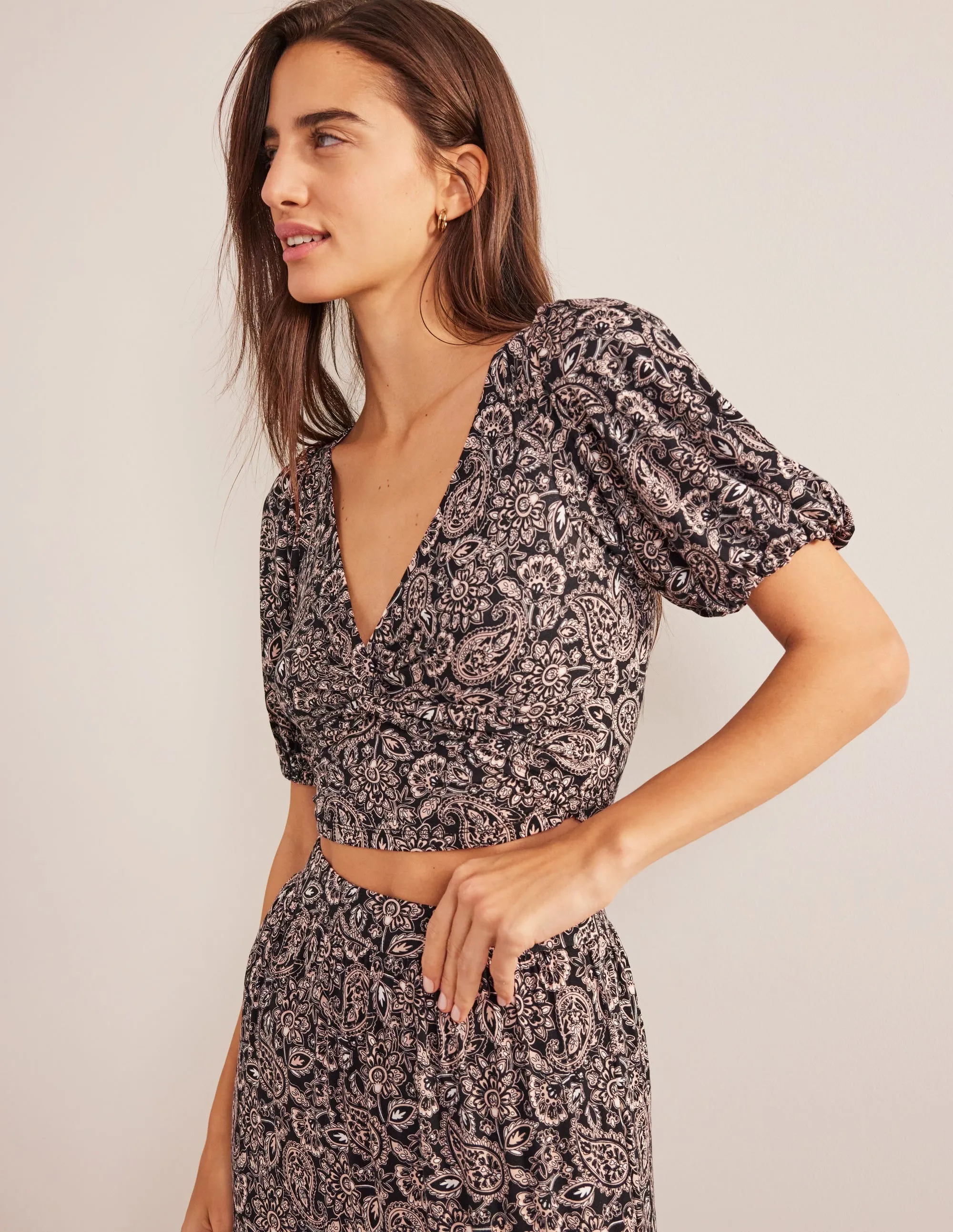 Cropped Twist Detail Top-Black, Paisley Terrace