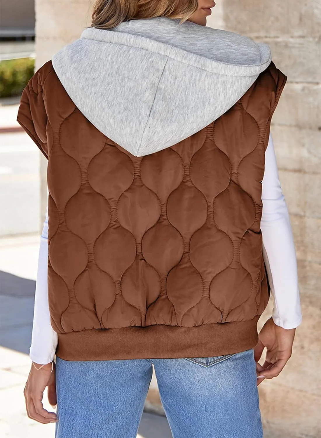 EVALESS Hooded Puffer Vest Women 2024 Zip Up Sleeveless Quilted Vests with Pockets