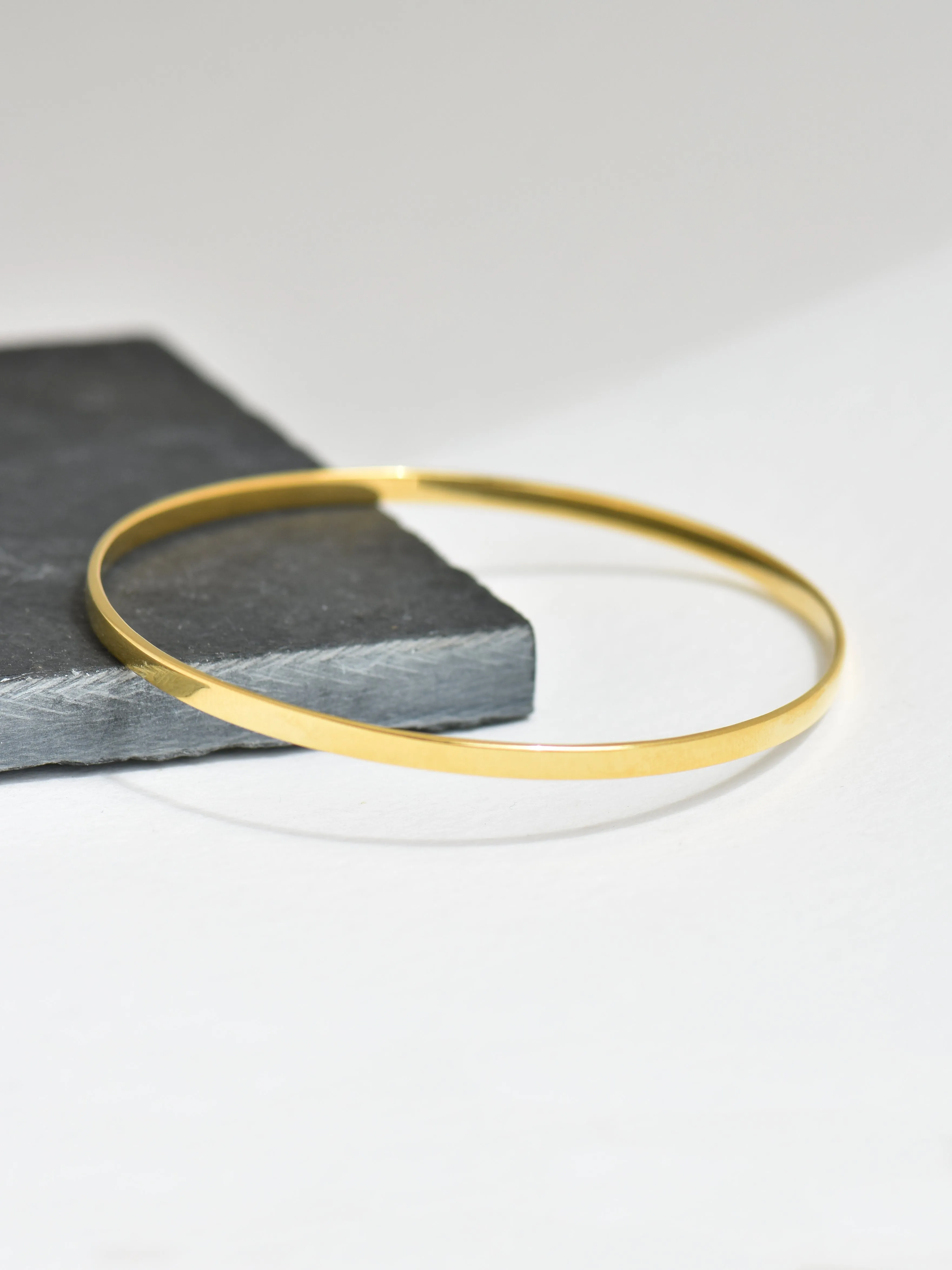 Flo Bangle - 9k Gold
