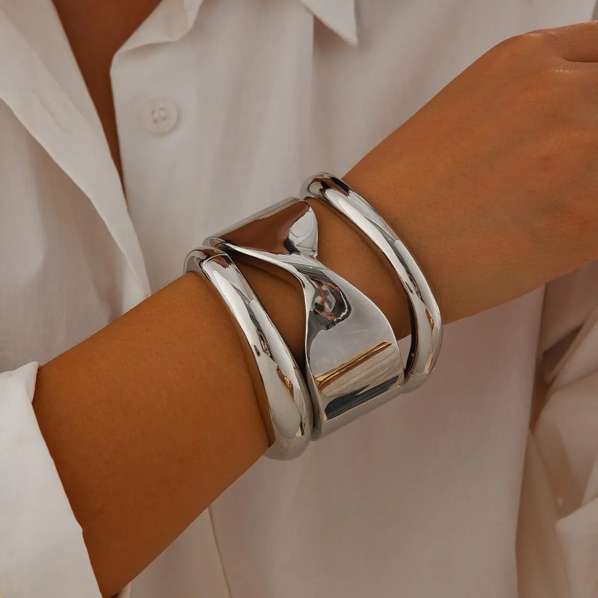 Gold Bangle Bracelets for Women Silver Plated Wide Wire Chunky Cuff Bracelets Trendy Hinged Cuff Open Wide Chunky Silver Bracelet Irregular Minimalist Bangle Jewelry