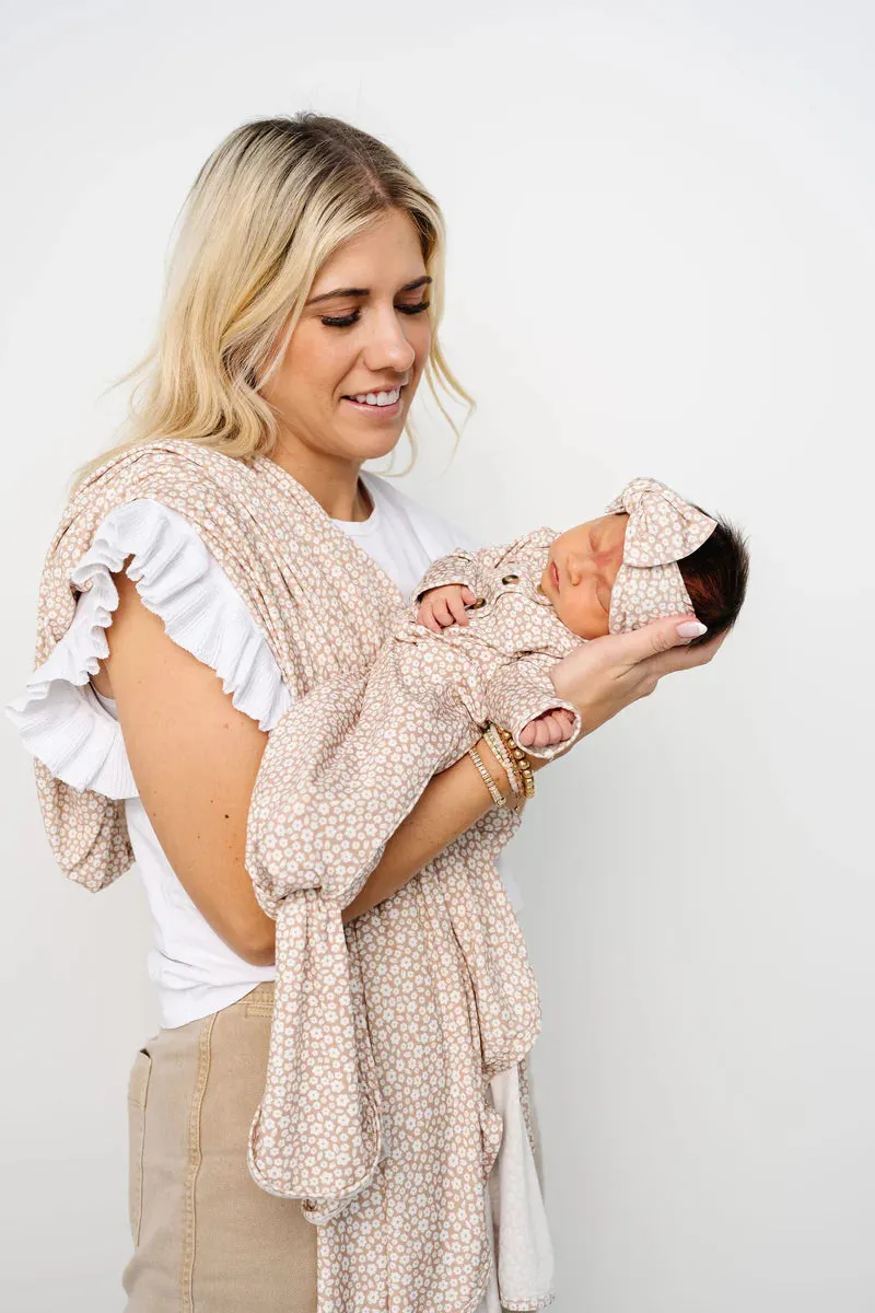 Knotted Gown, Laynie