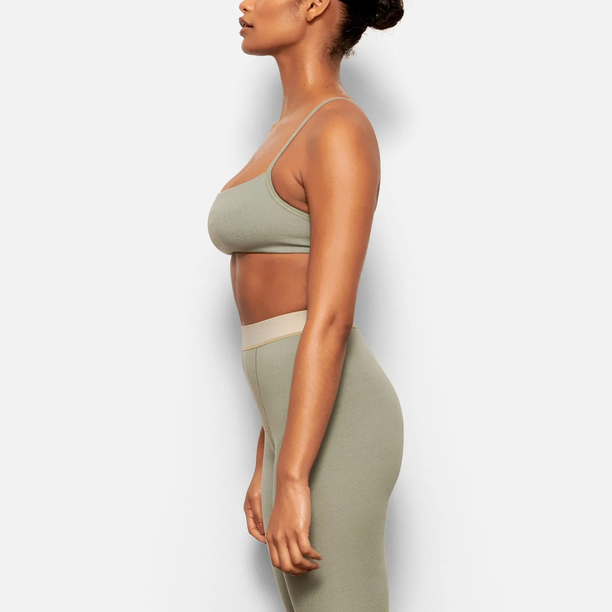 LOGO POINTELLE SCOOP NECK BRALETTE | MINERAL