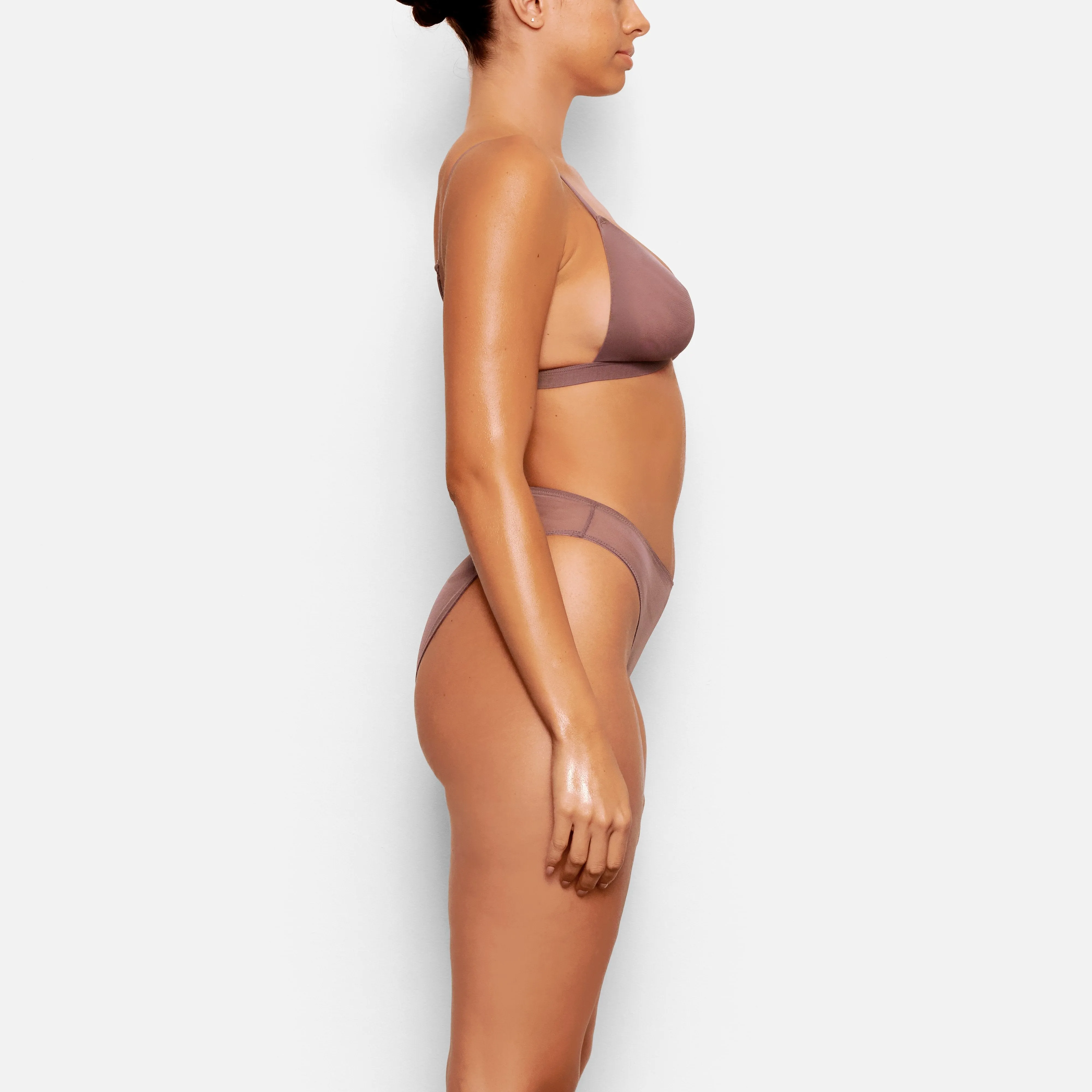 MESH TRIANGLE BRALETTE | PLUM