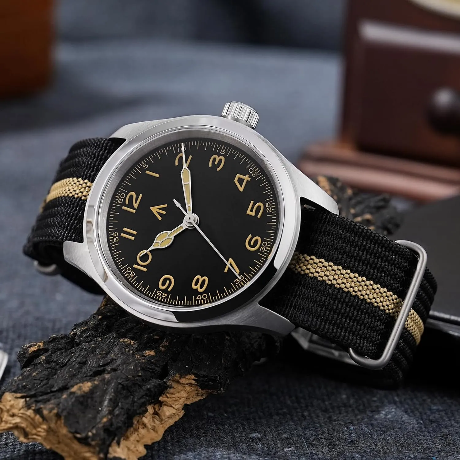 Militado ML08 VH31 38mm Military Mens Watch Double Domed Sapphire Crystal C3 Green Light 10 ATM Waterproof Analog Watches for Men and Women