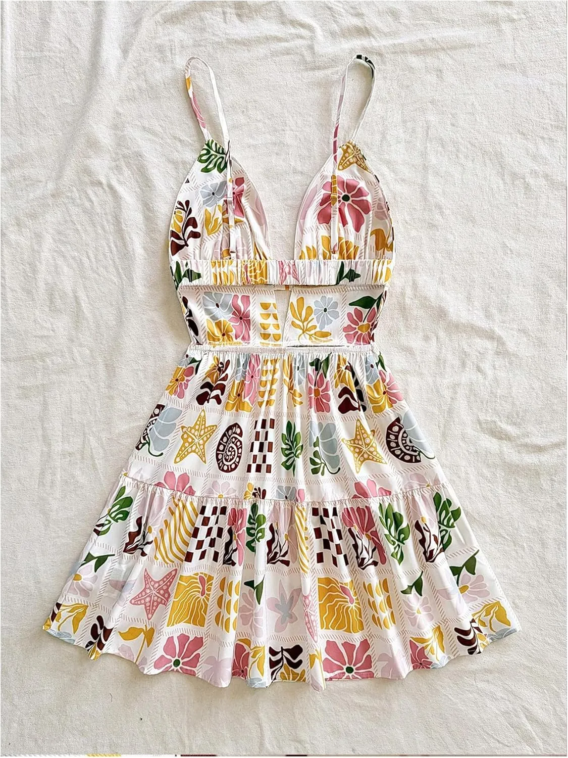 SweatyRocks Women's Floral Print Backless Mini Dress Cut Out Ruffle Sleeveless Vacation Boho Dresses