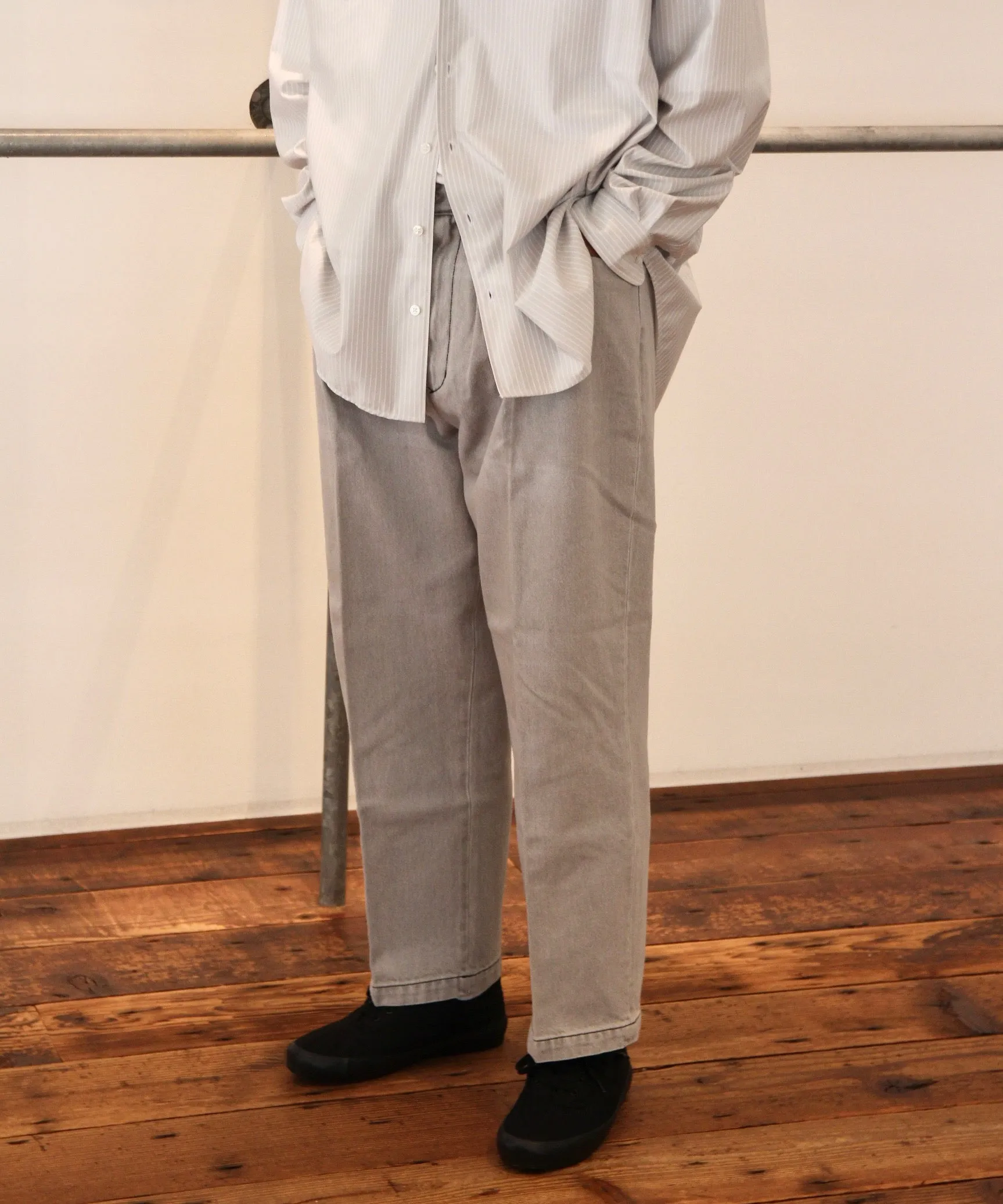 Two-tuck Wide Pants "GRAY"