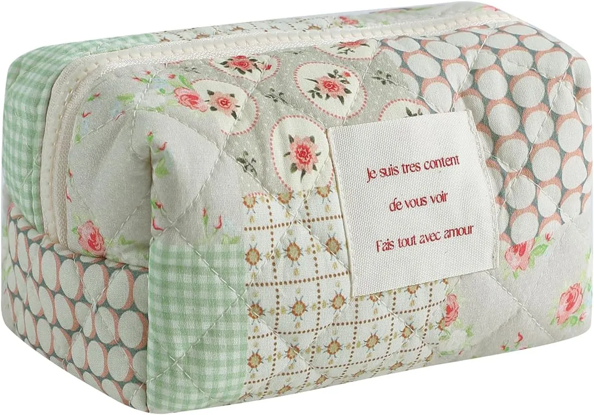 uekeboag Small Cute Floral Quilted Cotton Makeup Bag,Mini Coquette Quilted Cosmetic Pouch with Zipper,Kawaii Travel Toiletry Bags for Purse(04 Green Checked)