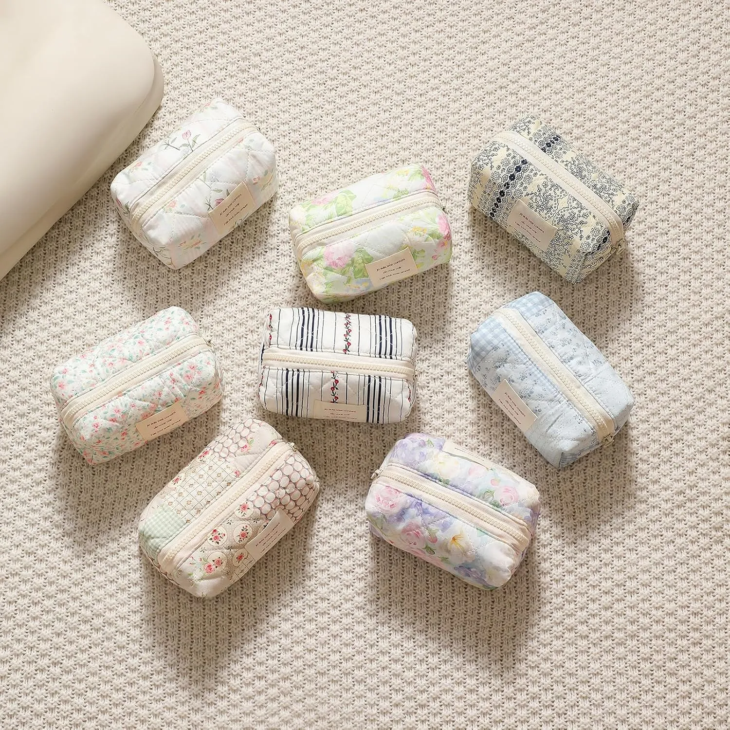 uekeboag Small Cute Floral Quilted Cotton Makeup Bag,Mini Coquette Quilted Cosmetic Pouch with Zipper,Kawaii Travel Toiletry Bags for Purse(04 Green Checked)