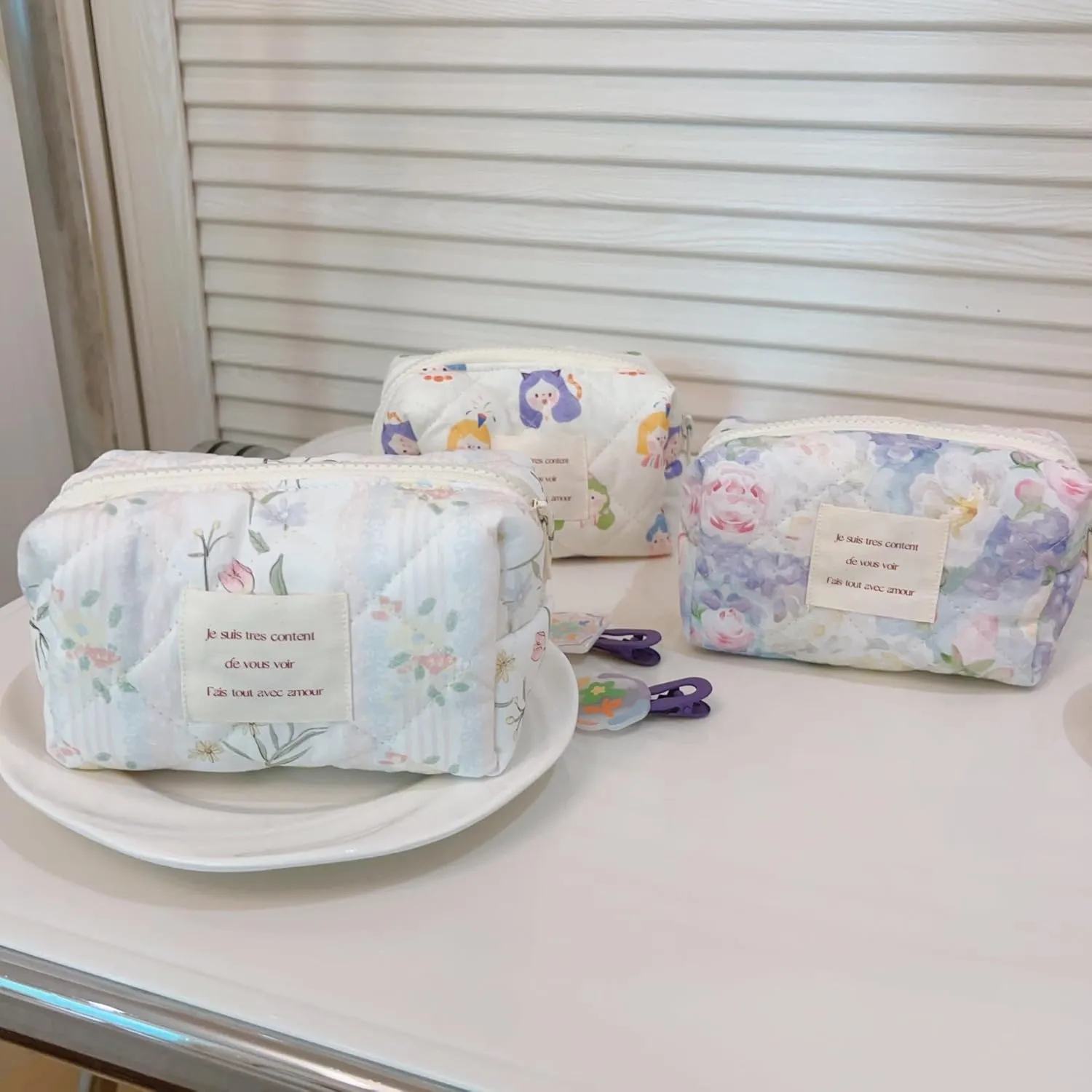 uekeboag Small Cute Floral Quilted Cotton Makeup Bag,Mini Coquette Quilted Cosmetic Pouch with Zipper,Kawaii Travel Toiletry Bags for Purse(06 Purple Flower)