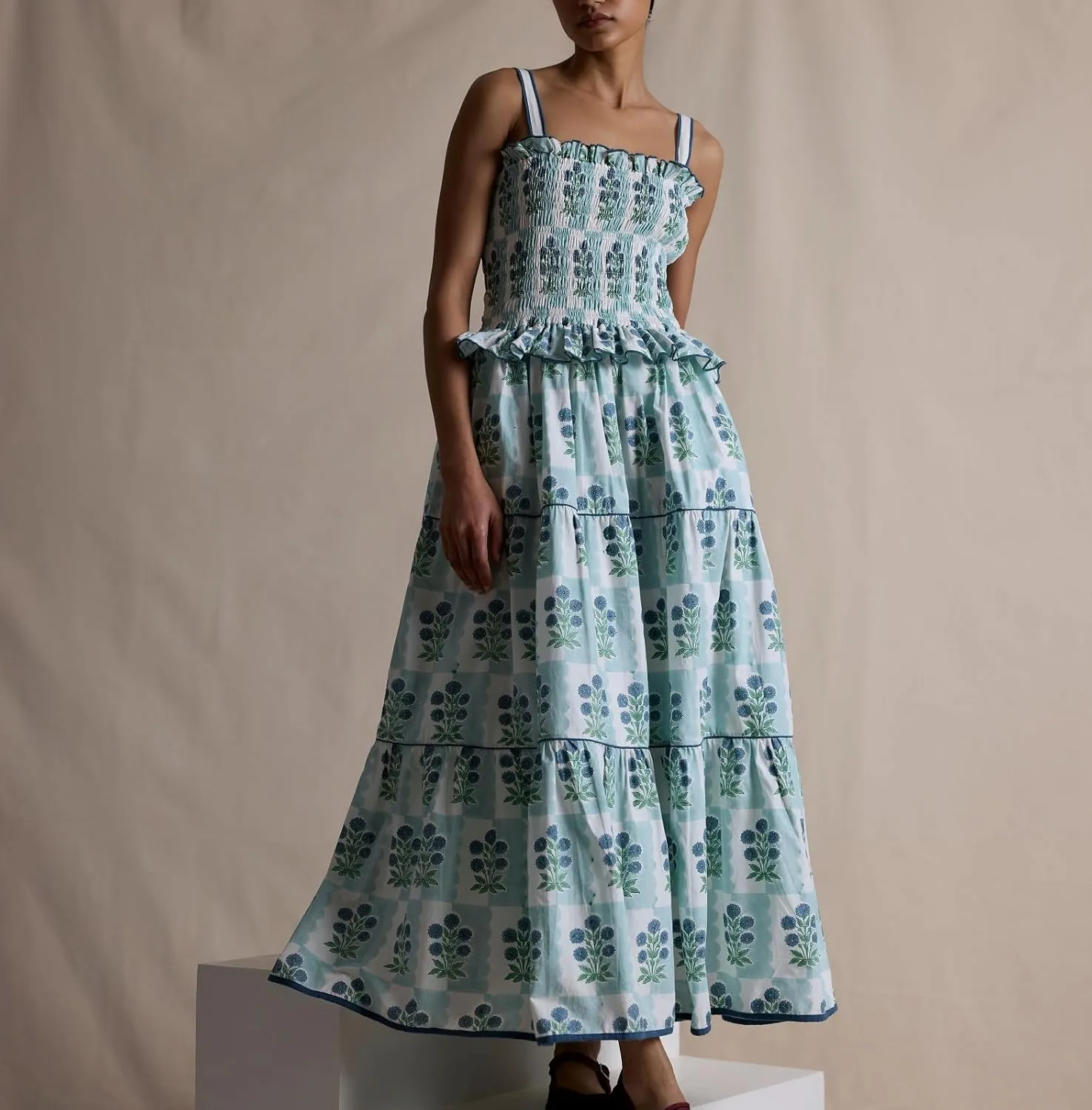 Women Boho Tie Shoulder Maxi Dress Y2k Floral Sleeveless Smocked Long Flowy Dress Tiered Summer Beach Sundress